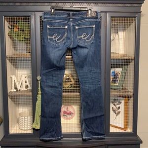 Express 8 Short Barely Boot Low Rise